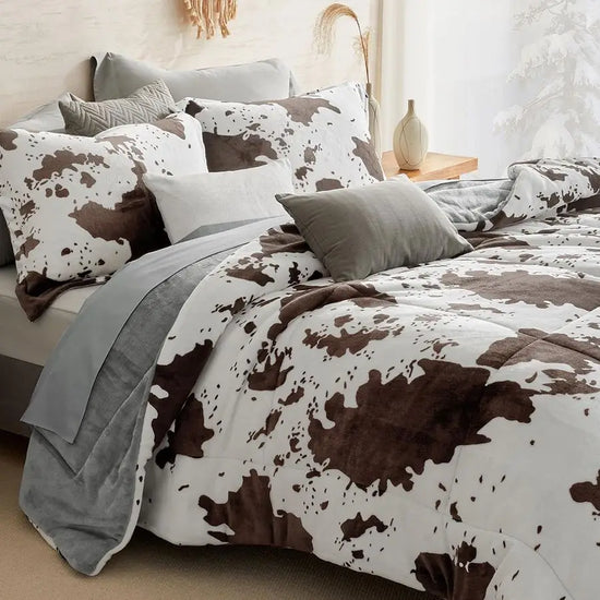 Western Style Velvet Flannel King Comforter Set
